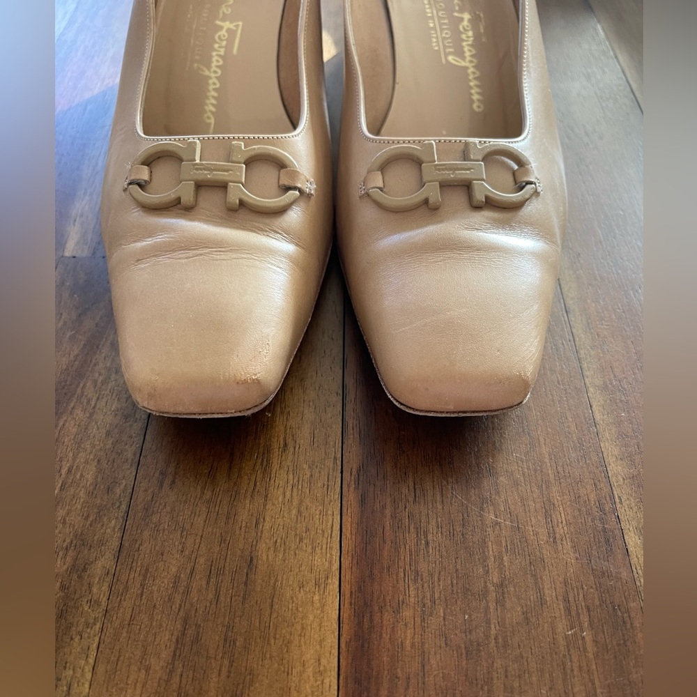 Salvatore Ferragamo heels - Picture 4 of 13